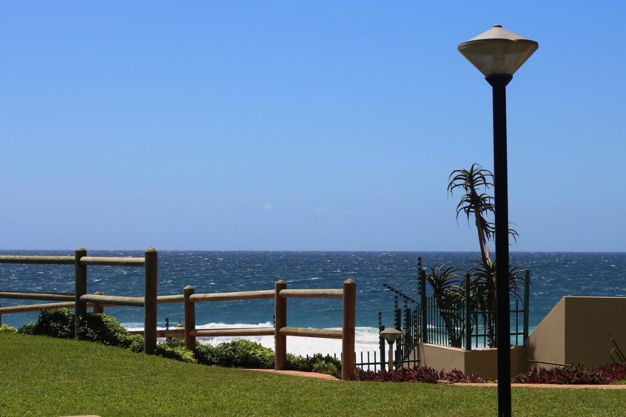 Sands Beach Breaks Beach Front Ballito Buitenkant foto