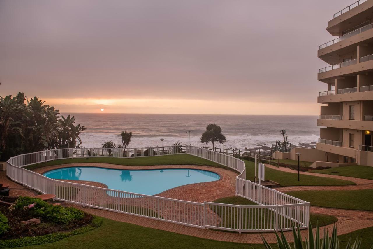 Sands Beach Breaks Beach Front Ballito Buitenkant foto